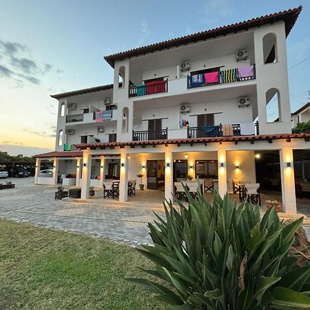 Hotel Avra Ouranoupoli Extérieur photo