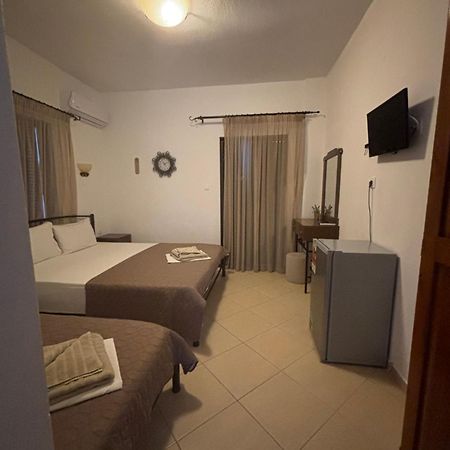 Hotel Avra Ouranoupoli Extérieur photo