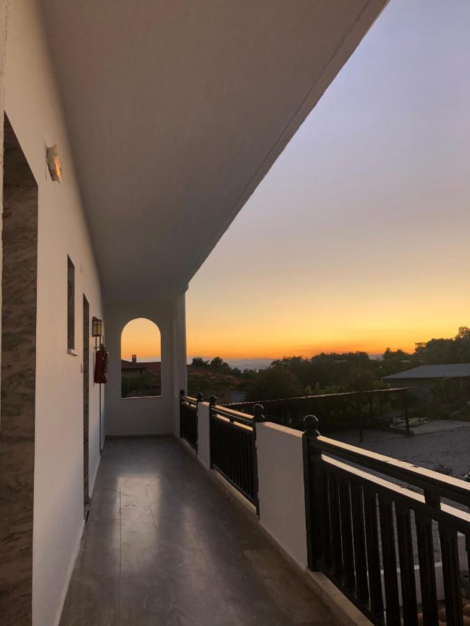 Hotel Avra Ouranoupoli Extérieur photo